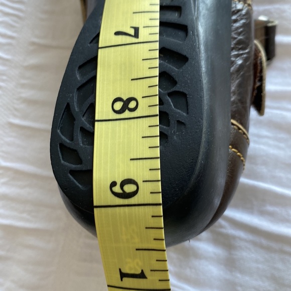 Sun View fisherman style khaki green/brown shoes. Material unknown. Size 35 - Picture 16 of 16